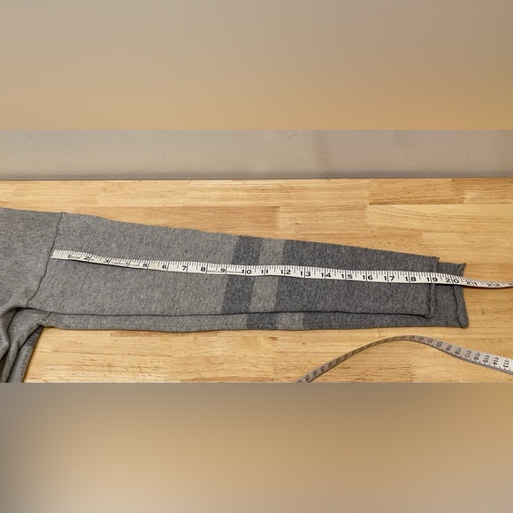 Smartwool Akamina Crew Neck Sweater Gray Pocket Knit Causal in perfect condition - Picture 11 of 11